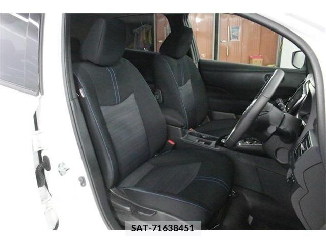 Nissan LEAF 2022-06 8883824-24