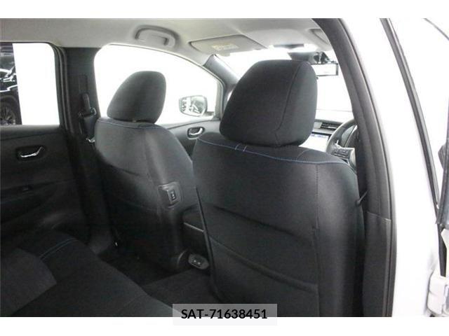 Nissan LEAF 2022-06 8883824-29