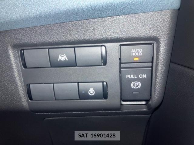 Nissan LEAF 2026-05 8130951-18