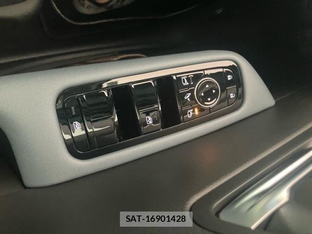 Nissan LEAF 2026-05 8130951-19