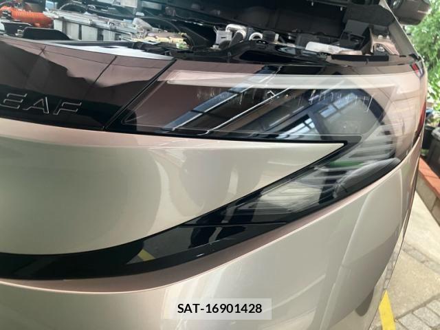 Nissan LEAF 2026-05 8130951-4