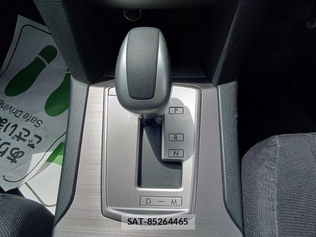 Subaru LEGACY 2011-07 7059168-12