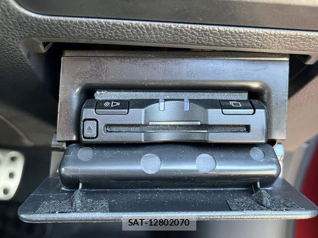 Subaru LEGACY B4 2015-01 1345970-15