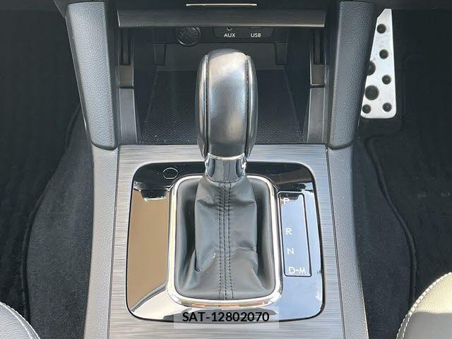 Subaru LEGACY B4 2015-01 1345970-19