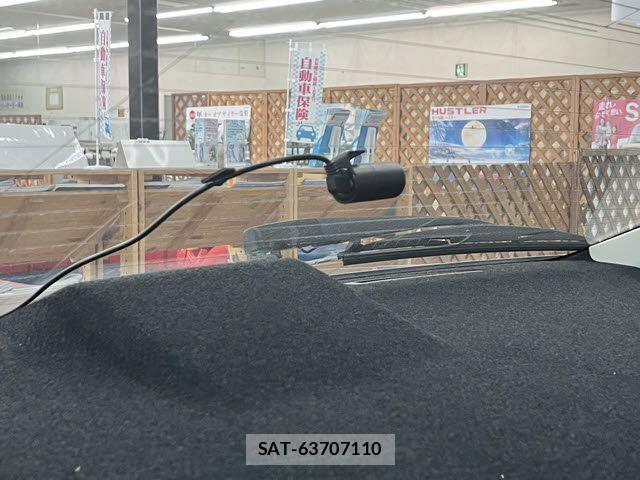 Subaru LEGACY B4 2010-01 1354647-11