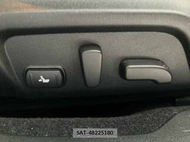 Subaru LEGACY B4 2017-02 6672203-23