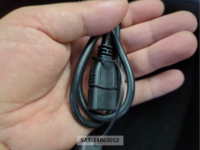 Subaru LEGACY B4 2013-04 6907410-28