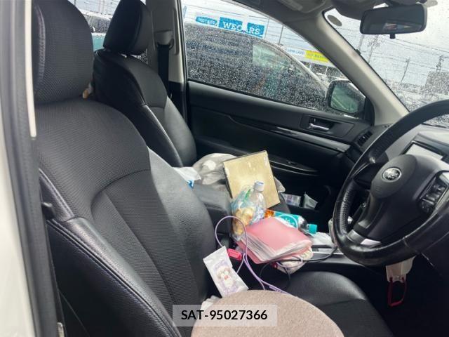 Subaru LEGACY B4 2013-08 7220696-12