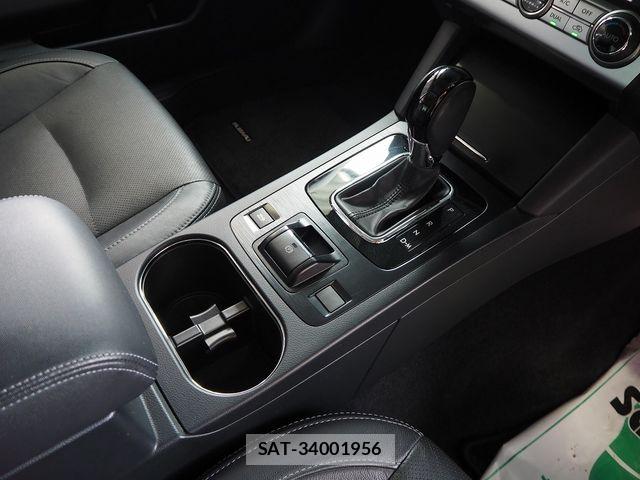 Subaru LEGACY B4 2017-07 7220703-14