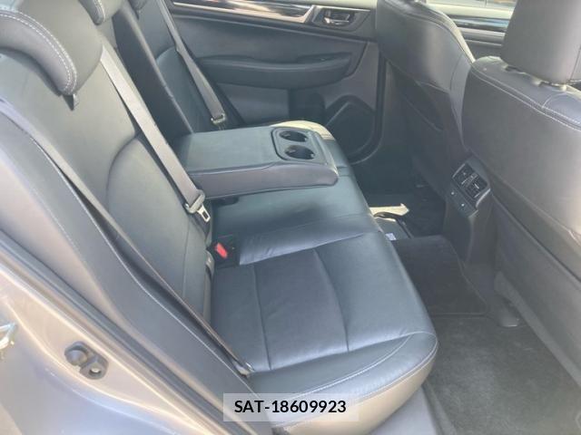 Subaru LEGACY B4 2015-10 7220697-11