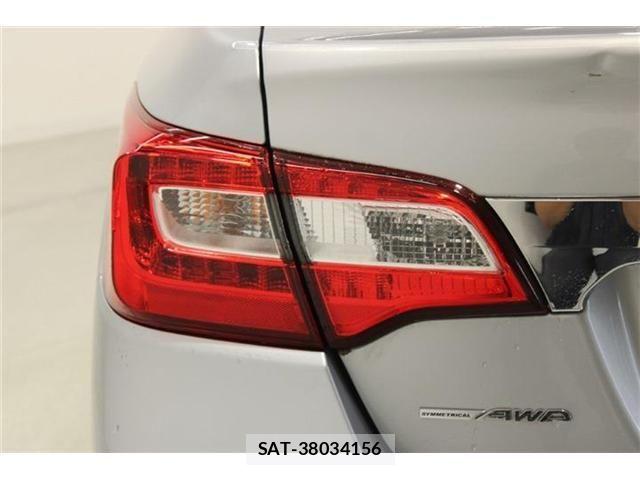 Subaru LEGACY B4 2017-03 7251269-18