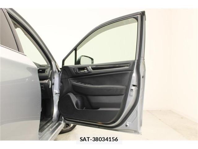 Subaru LEGACY B4 2017-03 7251269-28