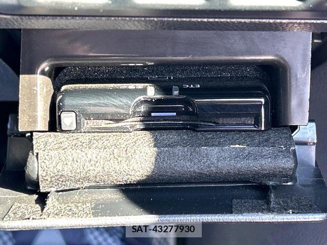 Subaru LEGACY B4 2017-06 7251271-7