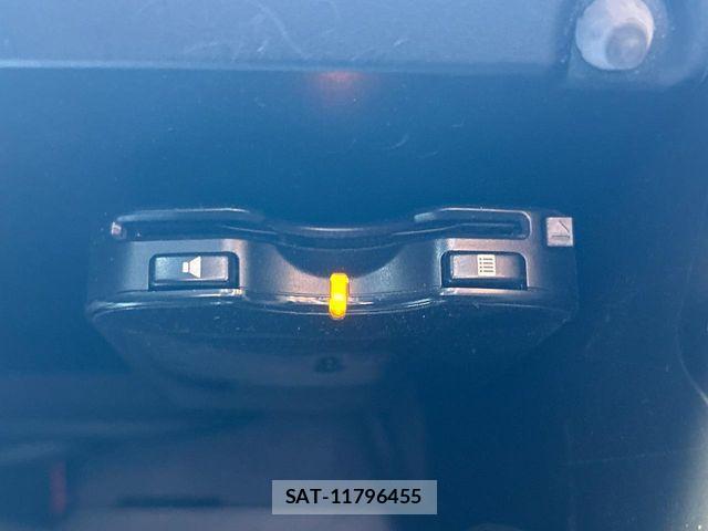Subaru LEGACY B4 2011-06 7358413-9