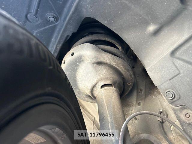 Subaru LEGACY B4 2011-06 7358413-19
