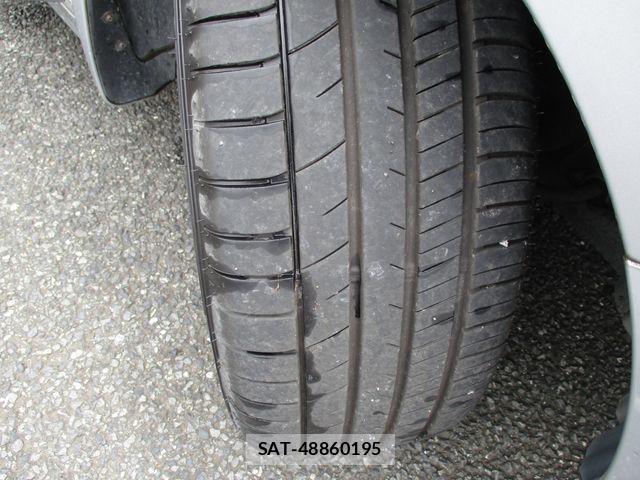 Subaru LEGACY B4 2017-08 7455284-25