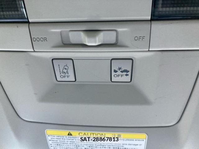 Subaru LEGACY B4 2013-05 7617532-26