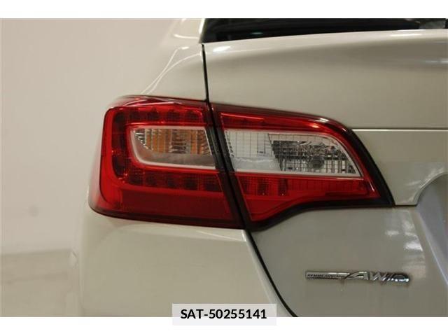 Subaru LEGACY B4 2018-06 7724924-15