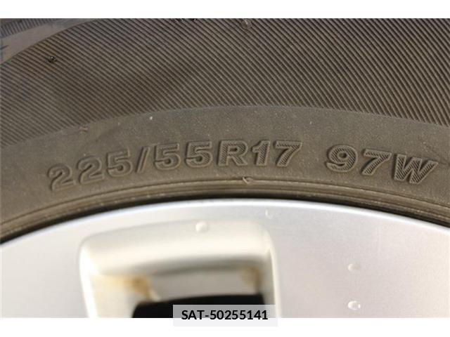 Subaru LEGACY B4 2018-06 7724924-23