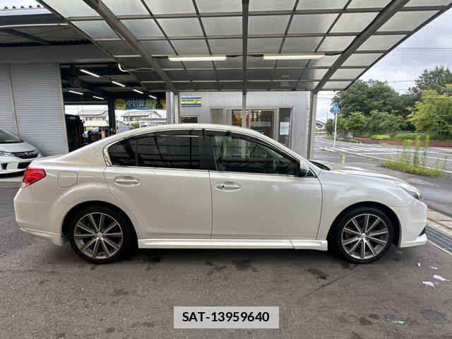 Subaru LEGACY B4 2013-05 7962341-17