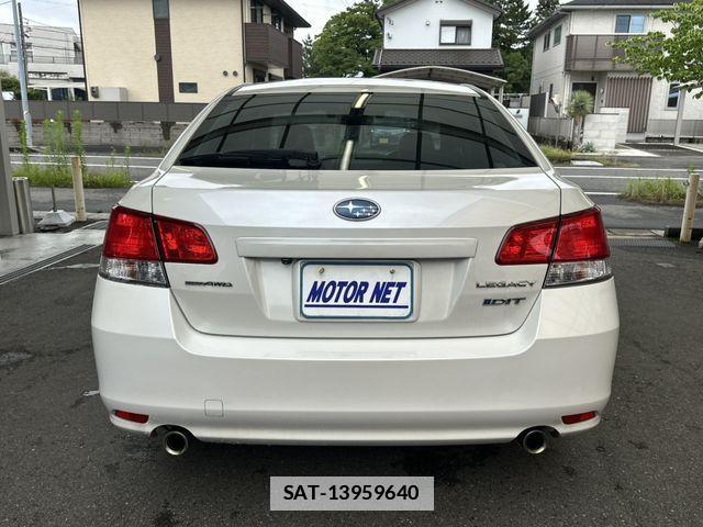 Subaru LEGACY B4 2013-05 7962341-18