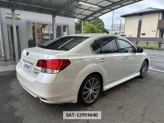 Subaru LEGACY B4 2013-05 7962341-1