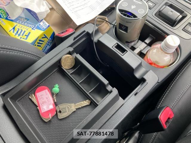Subaru LEGACY B4 2017-10 8074279-17