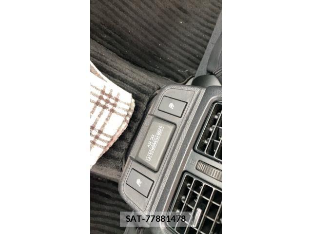 Subaru LEGACY B4 2017-10 8074279-28