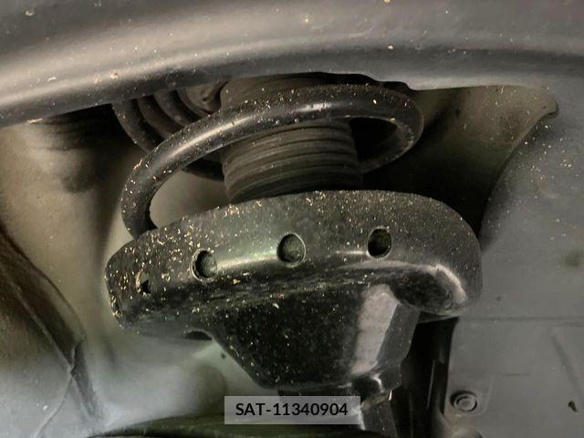 Subaru LEGACY B4 2011-07 8074282-19