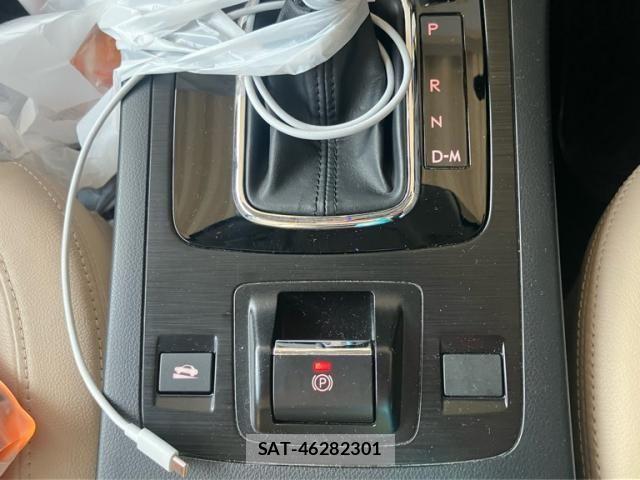 Subaru LEGACY B4 2017-01 8100057-22