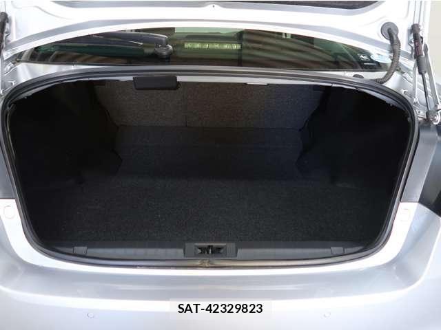 Subaru LEGACY B4 2018-01 8161216-19