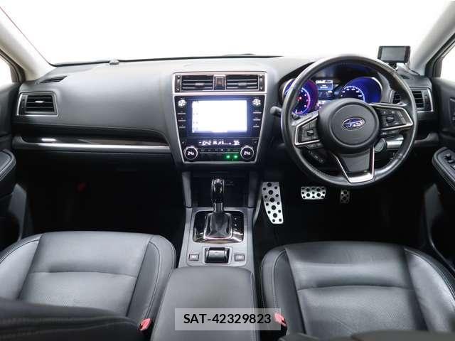 Subaru LEGACY B4 2018-01 8161216-2
