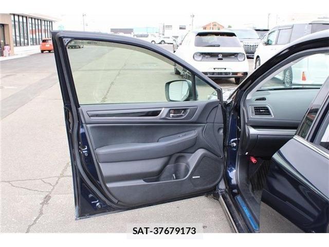 Subaru LEGACY B4 2015-08 8230579-14
