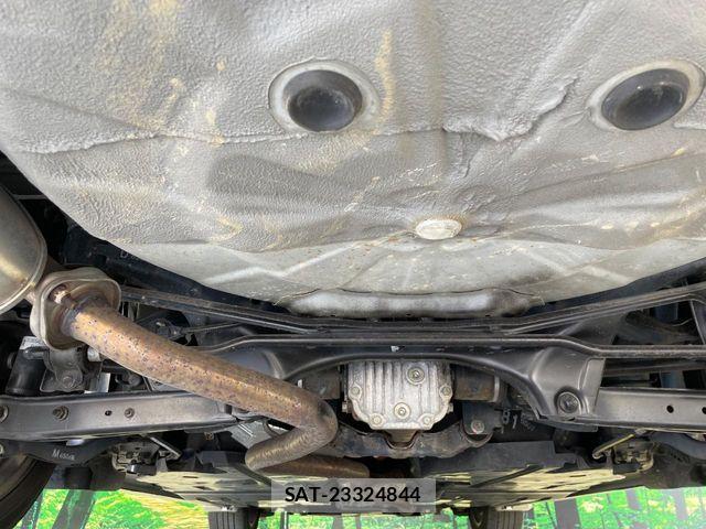 Subaru LEGACY B4 2016-05 8230571-18