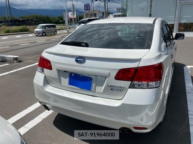 Subaru LEGACY B4 2013-06 8438318-6