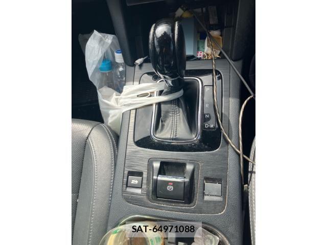 Subaru LEGACY B4 2017-02 8562368-14