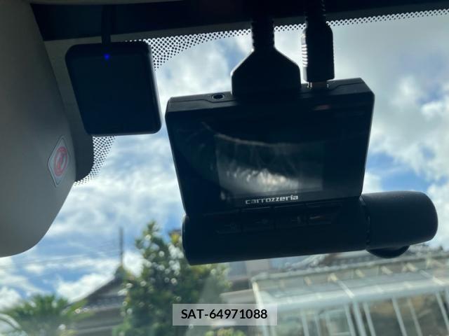 Subaru LEGACY B4 2017-02 8562368-15
