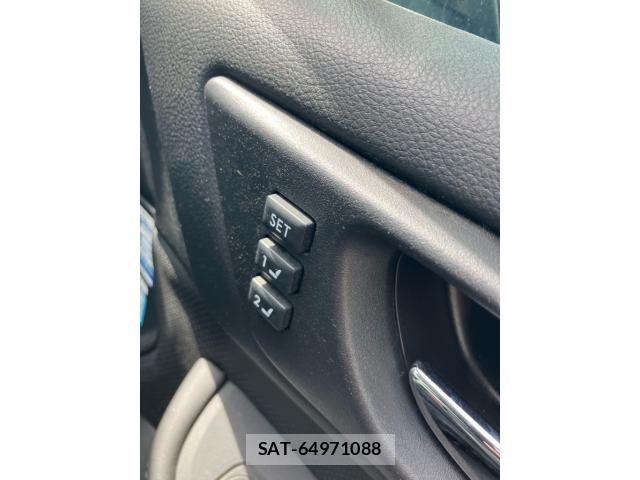 Subaru LEGACY B4 2017-02 8562368-20