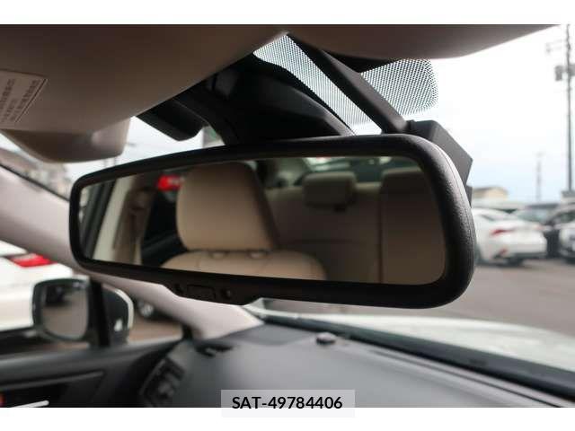 Subaru LEGACY B4 2018-03 8780808-18