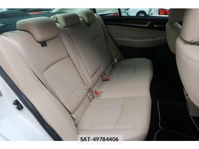 Subaru LEGACY B4 2018-03 8780808-3