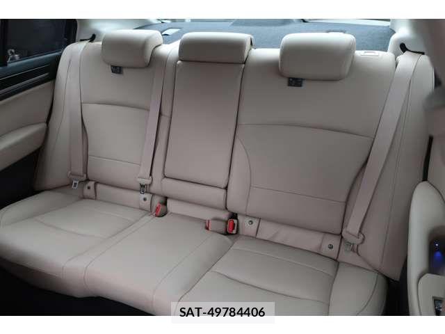 Subaru LEGACY B4 2018-03 8780808-4