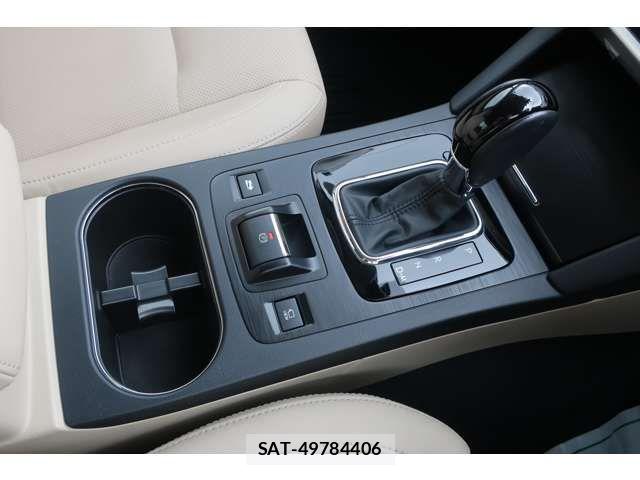 Subaru LEGACY B4 2018-03 8780808-8