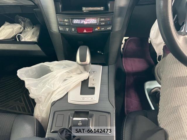 Subaru LEGACY B4 2014-04 8796419-23