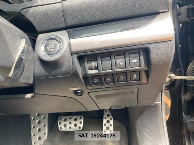 Subaru LEGACY B4 2016-02 8829868-13
