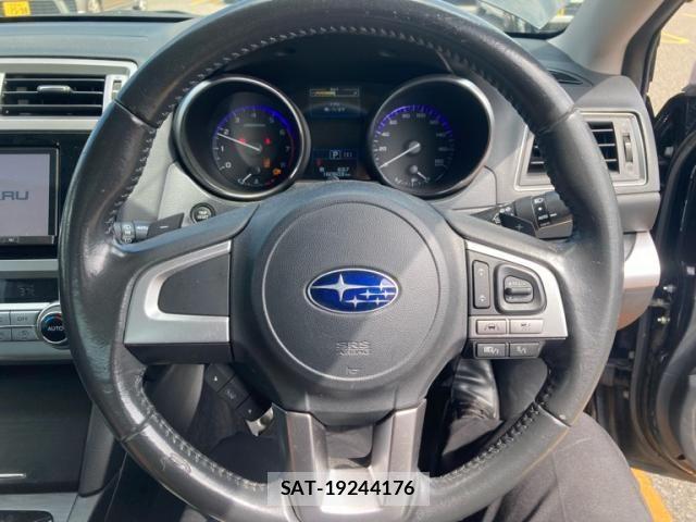 Subaru LEGACY B4 2016-02 8829868-14
