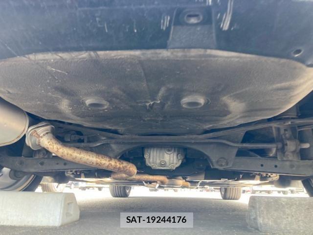 Subaru LEGACY B4 2016-02 8829868-4