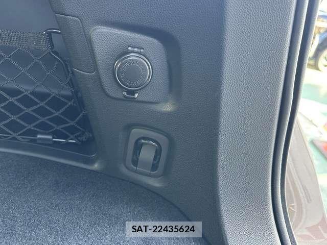 Subaru OUTBACK 2023-10 705277-12