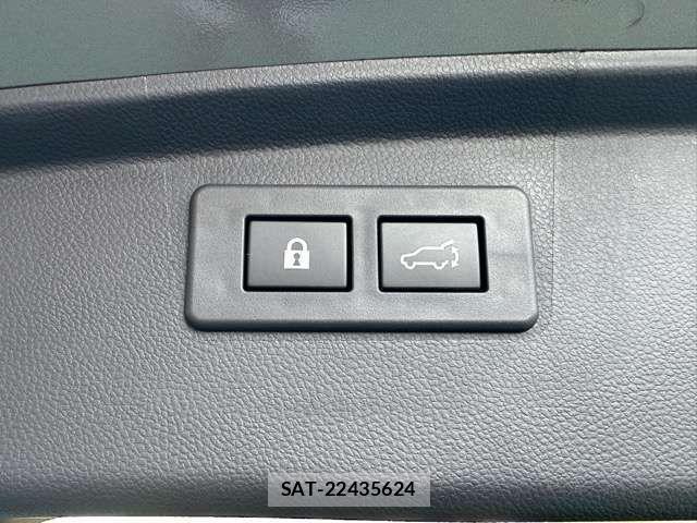 Subaru OUTBACK 2023-10 705277-13