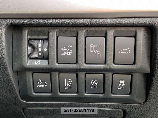 Subaru OUTBACK 2017-03 813618-8
