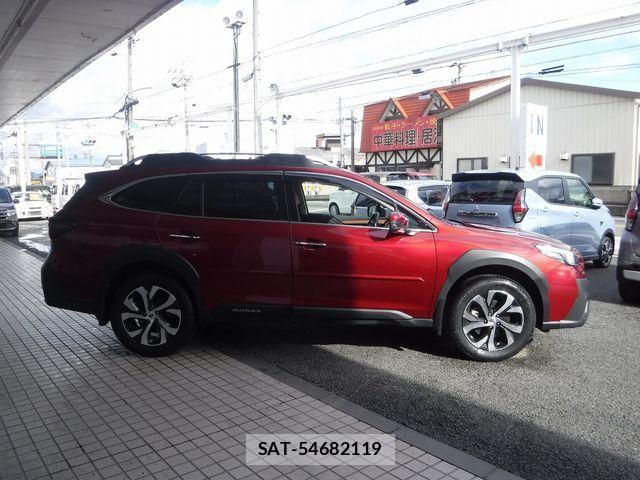 Subaru OUTBACK 2022-02 1932516-3